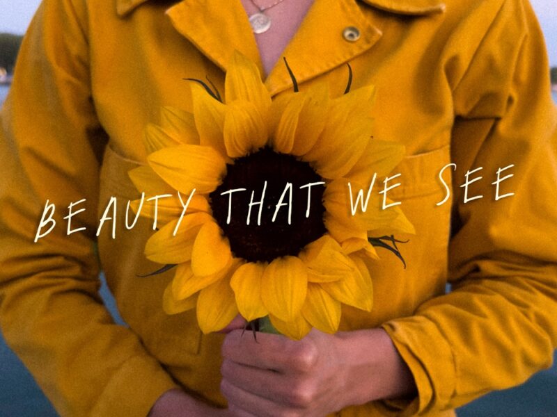 The Bergamot – Beauty That We See (feat. Notre Dame Children’s Choir)
